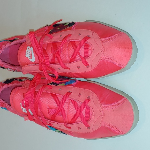 NIKE Coral Floral (Custom) Swoosh Sneaker Size 9 - Picture 2 of 6